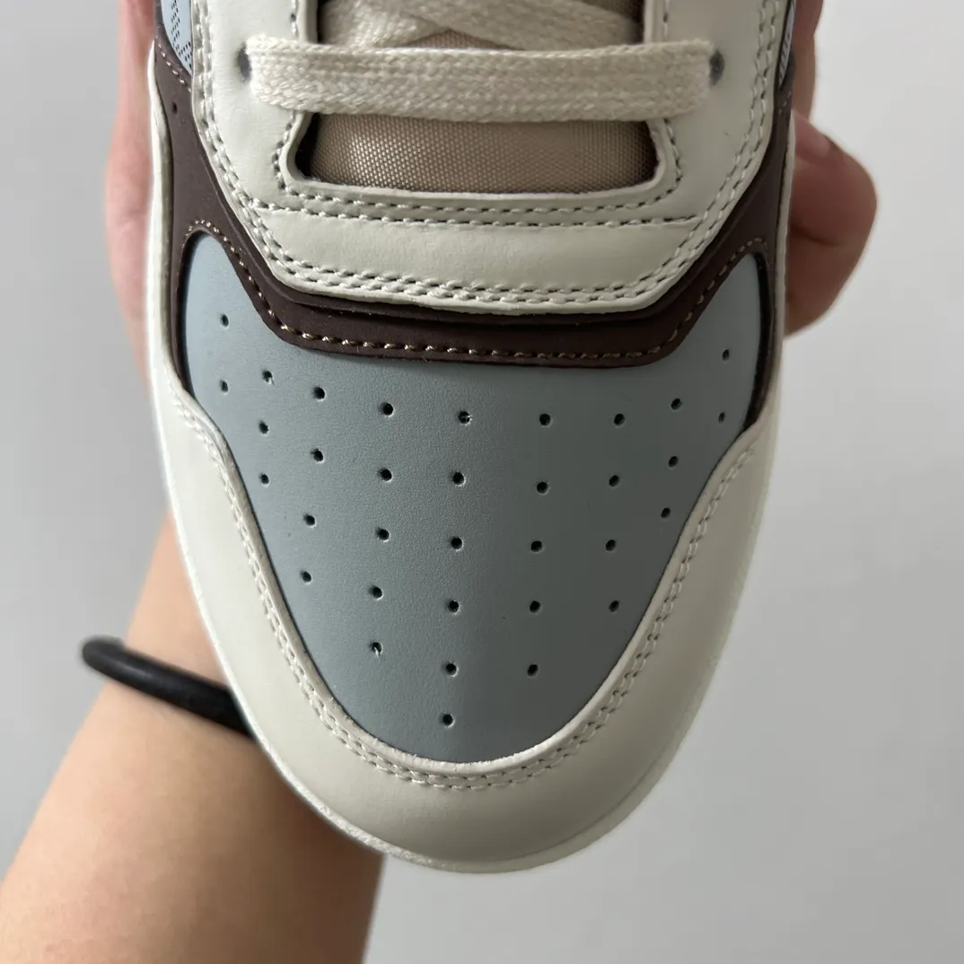 👟👟Ex-factory price 560👟👟 Men's size +10 Dior B27 series ✨2024 upgraded version purchasing agent grade ✨Super🔥sports shoes👫couple shoes. The high version 1:1 adopts oil edge lasting technology, the fabric is imported first-layer cowhide + high-tech fabric, and the inner cowhide + customized lining. TPU original engraved outsole. More than 30 colors of high-soled boots are available. Size: 35-42 for women and 38-46 for men. Bosses are welcome to compare...